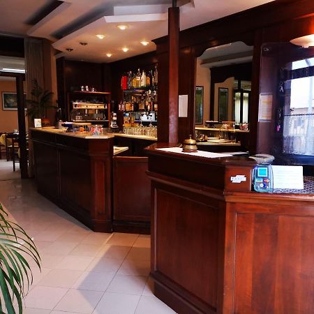 Osteria Dei Locandieri 아바디아산살바토레 외부 사진