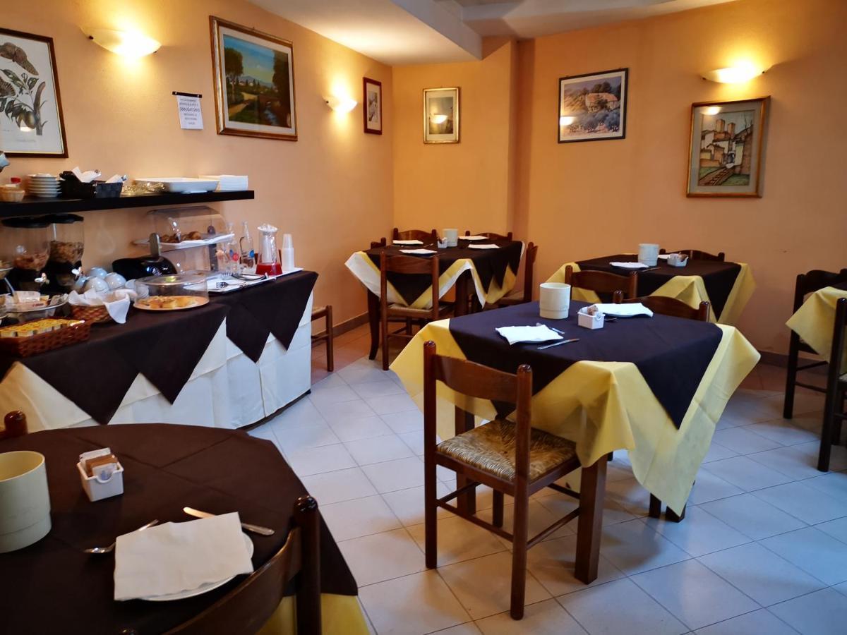 Osteria Dei Locandieri 아바디아산살바토레 외부 사진