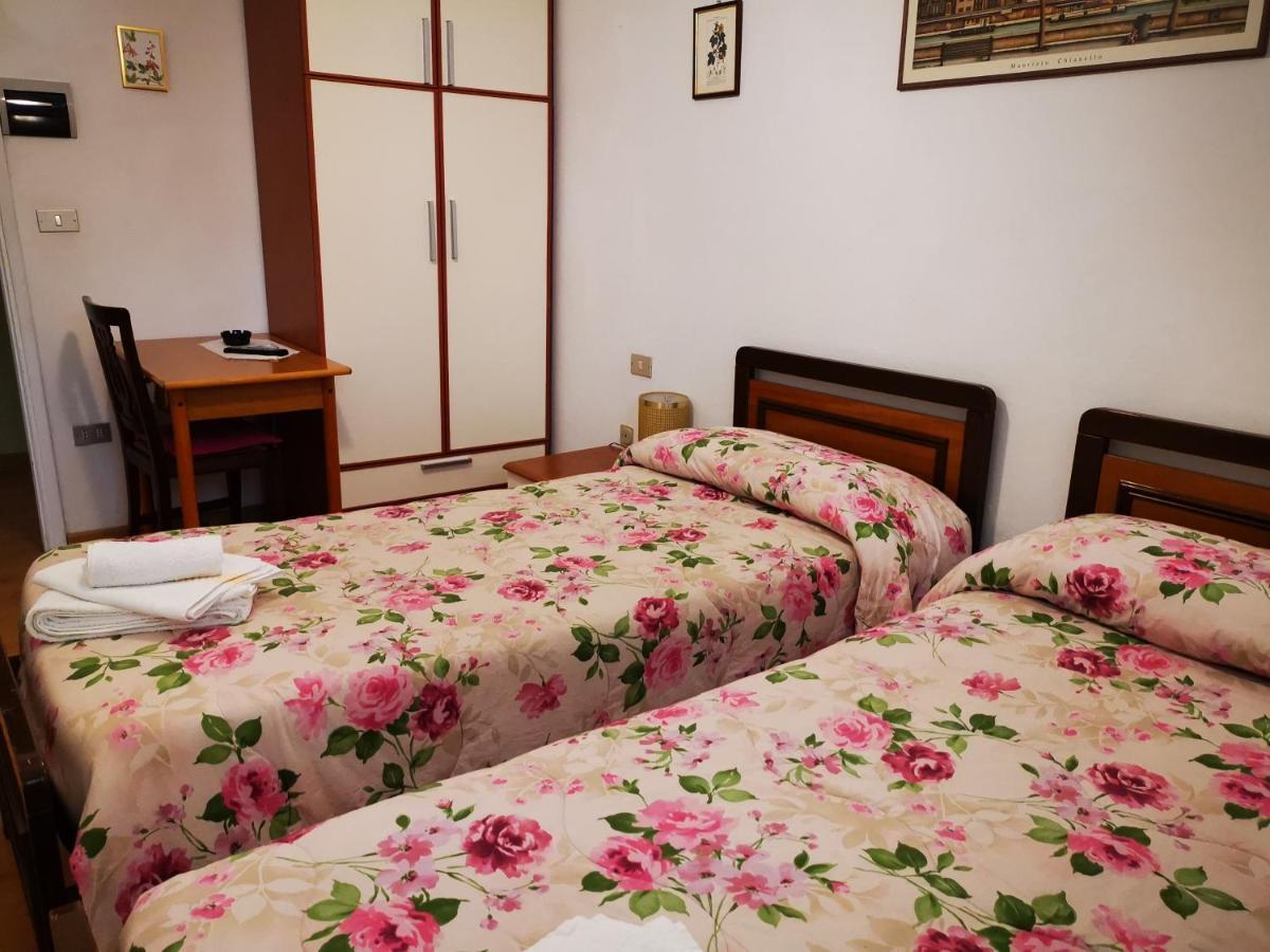 Osteria Dei Locandieri 아바디아산살바토레 외부 사진